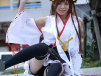 コスプレパンチラ盗撮！座って黒パンツのサービスショットも見せてくれるミニスカ美女
