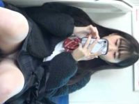 12日間追跡パンチラ！ピンク率高めでカラフルなパンツを毎日見られてる制服美少女