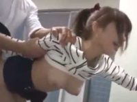 トイレでハメるカップル！個室に入りフェラしてたのに出てきて激しい立ちバック