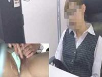 仕事中にこっそりオナニー！バレないようにパンストを破って指を入れちゃうOL