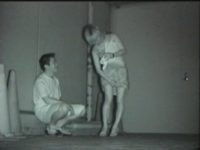 物陰で誰も見ていないと思ってセックスし始めたカップルだが、青○は猥褻物で○罪だから○撮されても仕方がない。
