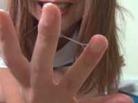 ニーハイ・ミニスカ絶対領域チラ見せからのパンツ脱がないでオナニー