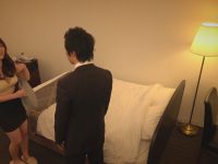 ホテル○撮 今まで頑なに本番を断ってきた美人メンエス嬢がタイプの男にあっけなく肉棒をねじこまれる一部始終