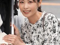 マジックミラー号 優しい子持ちのママ・まいこさんにこっそりデカチンを見せつけて 素股で擦りつけて育児でレス気味の欲求不満オ○ンコに旦那の目の前でヌルっと生挿入 産後の柔らかい膣穴が気持ち良すぎて中出し不倫SEX